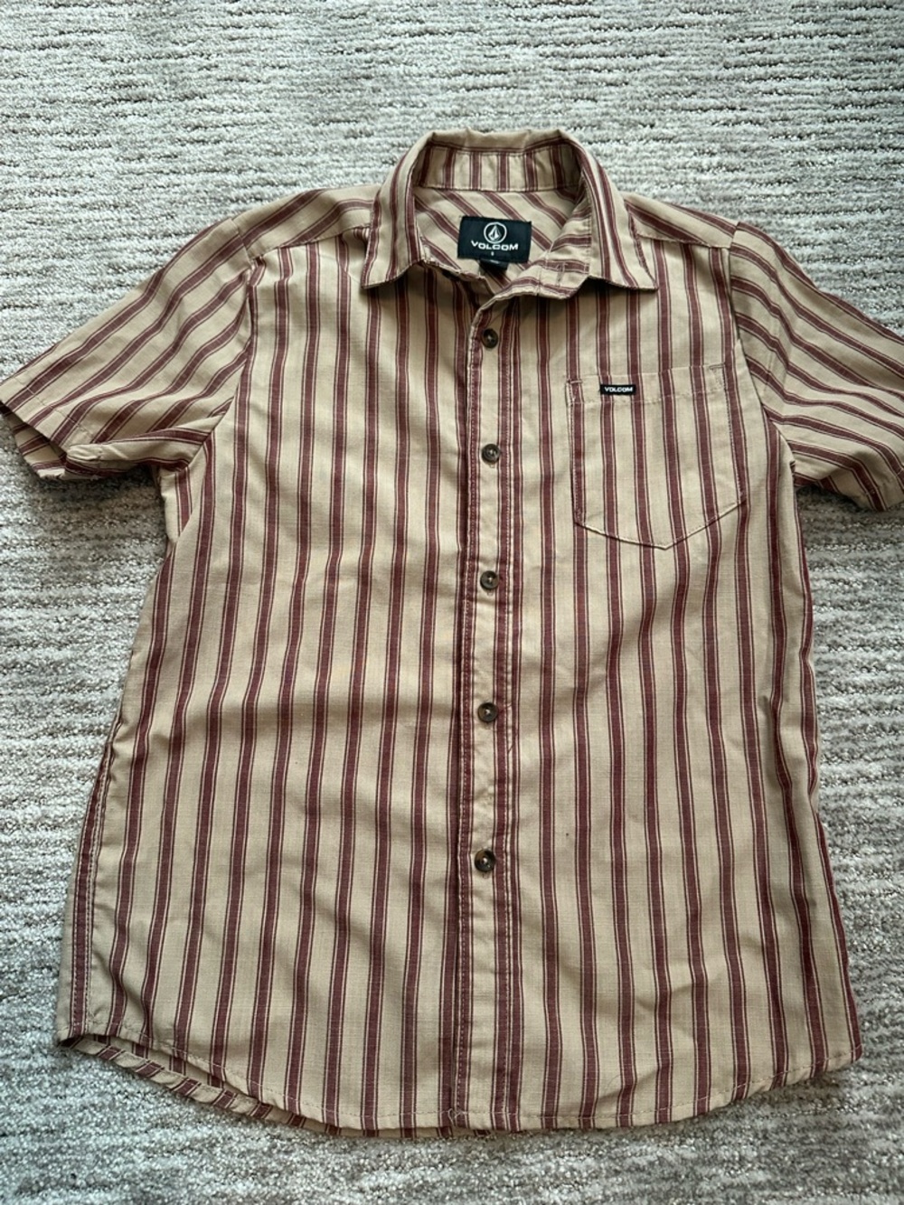 Volcom Boy’s Short-Sleeve Button-Down Shirt in Tan & Maroon Stripe